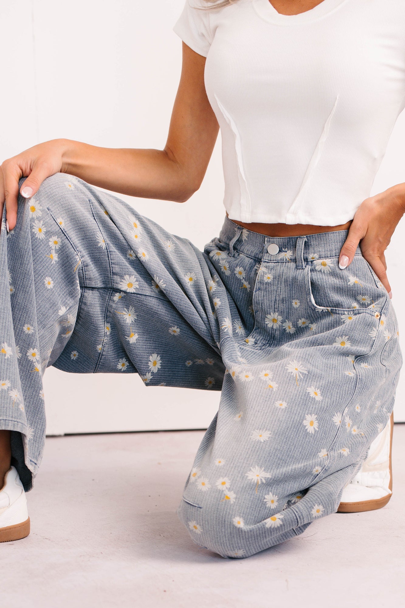 Rae Floral Stripe Wide Leg Barrel Jeans (Denim)